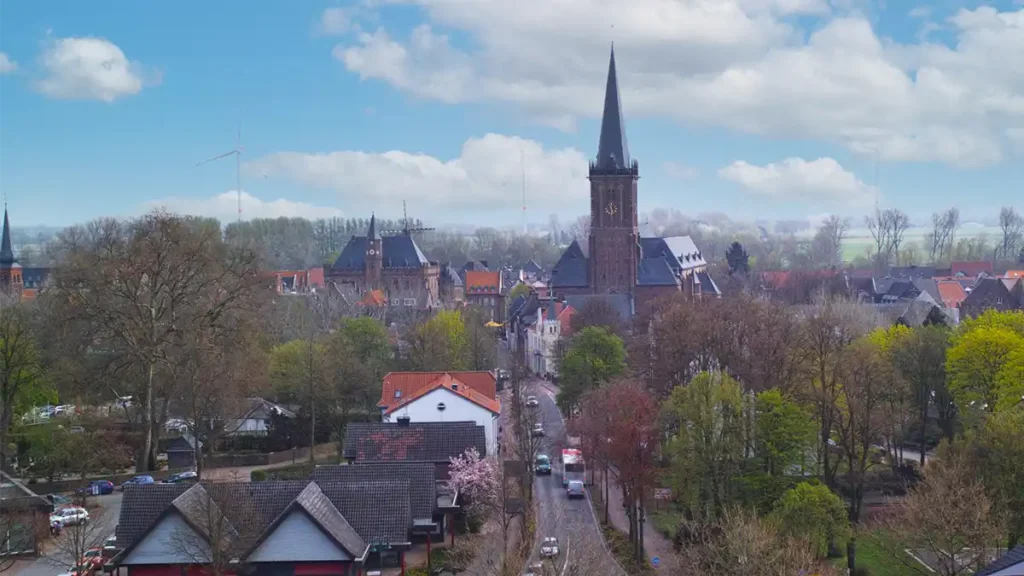 Blick auf St. Nicolai aus dem Westen.